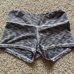 Fleo Original Shorts- small